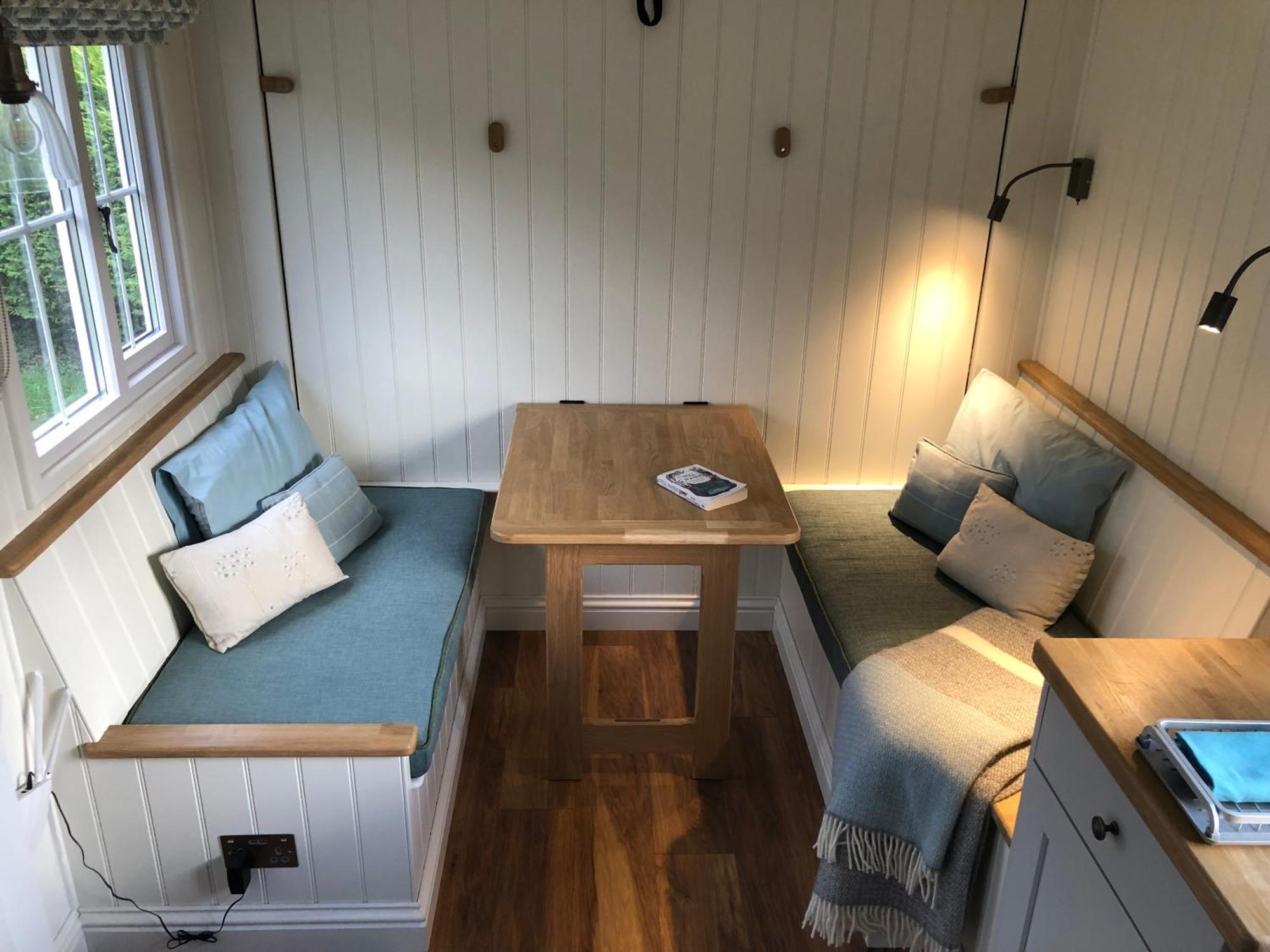 Valley, Cotswold With Hamper Apartamento Cheltenham